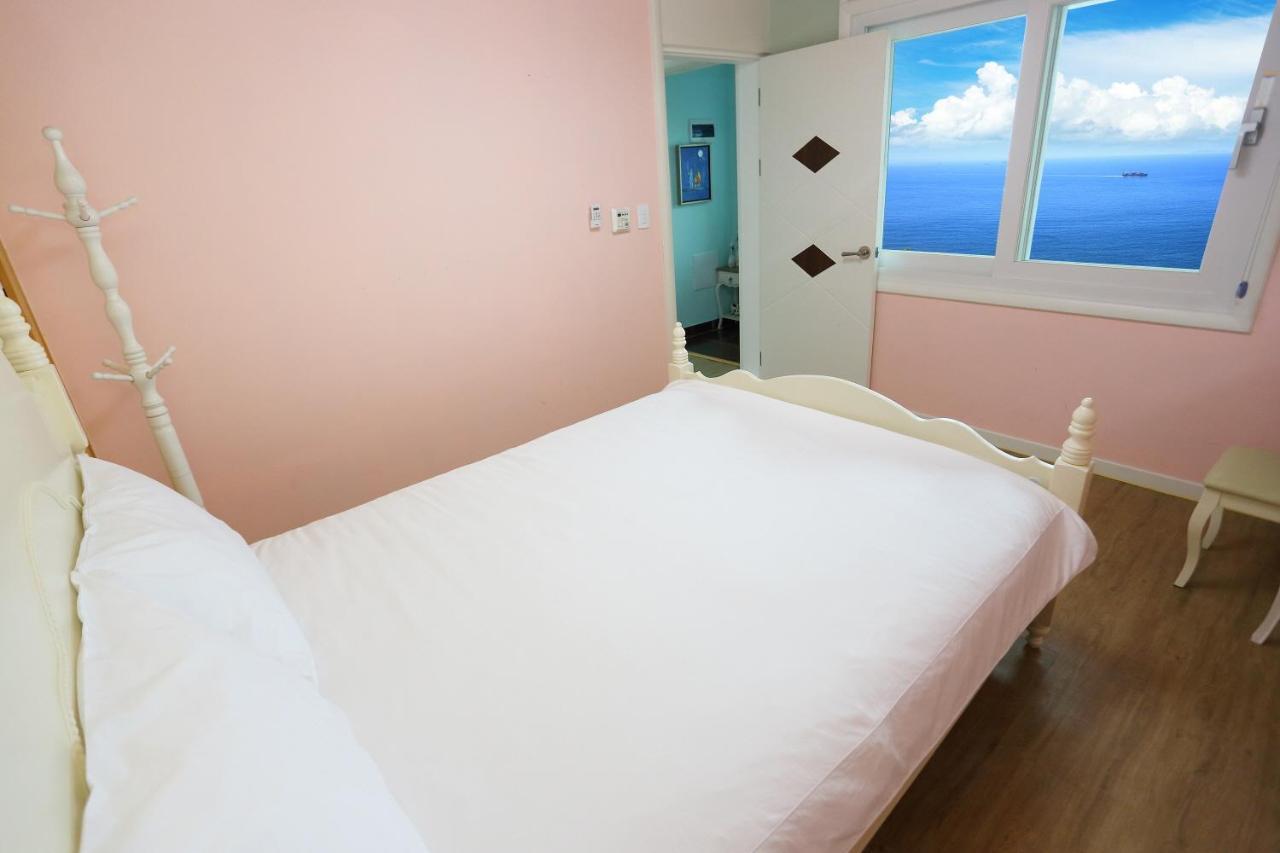 Montmartre Villa Namhae Exterior photo